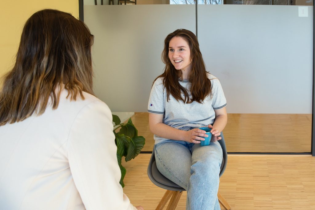 We bieden individuele begeleiding die helemaal op jou is afgestemd. Of het nu gaat om geestelijke gezondheid, financiën, relaties, wonen, werk of hobby’s, Eddee staat voor je klaar.